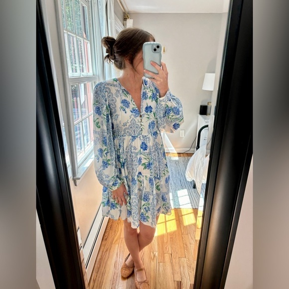 Hunter Bell Long Sleeve Tiered Short Dress in Blue & Green Floral Medallion, XS - Picture 2 of 8